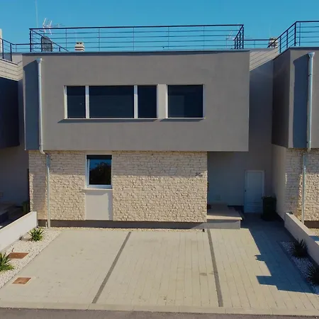Luka Villa Zadar